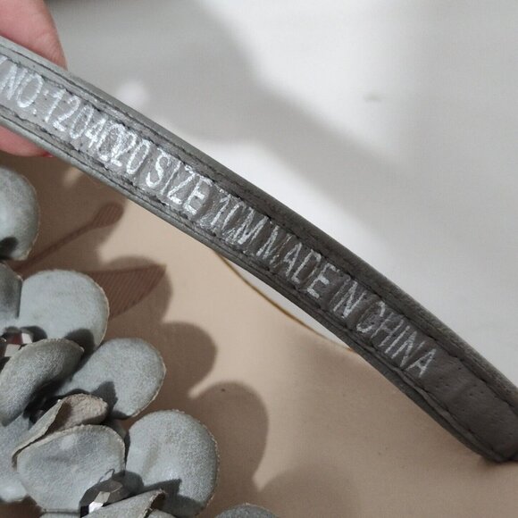 Duck Head Lilly Grey Flip Flops Sandals Flats Size 10 M Jewel Studded Toe Strap - Picture 5 of 8